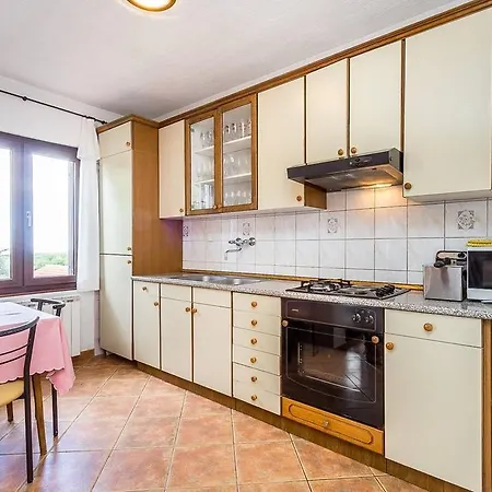 Stelia Apartamento Mednjan