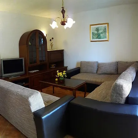 Apartment Stelia Mednjan